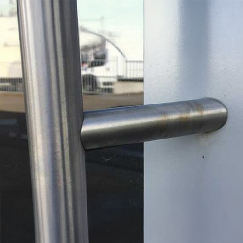 RVS deurgreep voor behandeling met roestbehandelingskit